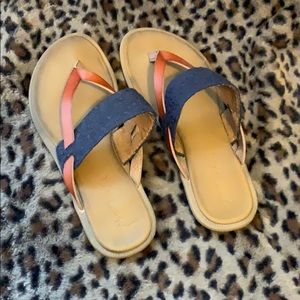 Women’s sandals